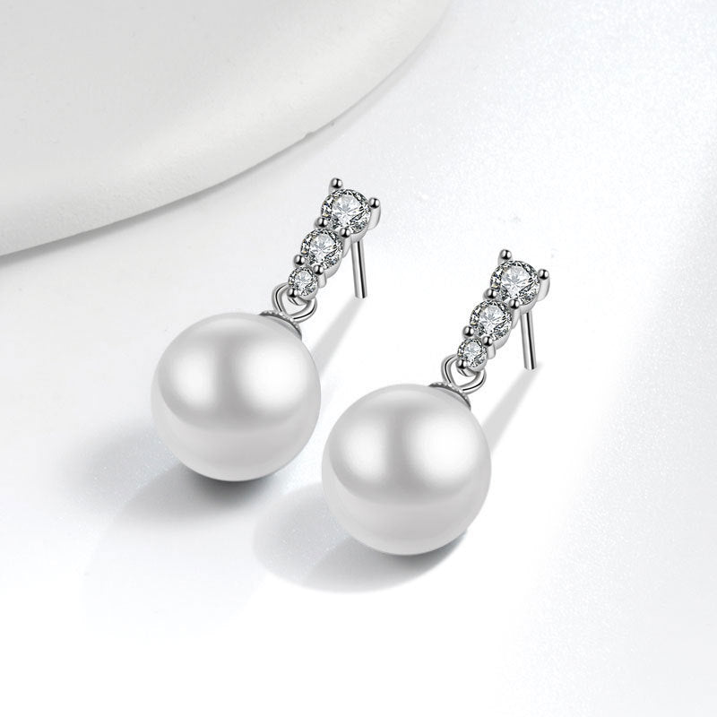 Women's Small Exquisite Shining Diamond Pearl Earrings