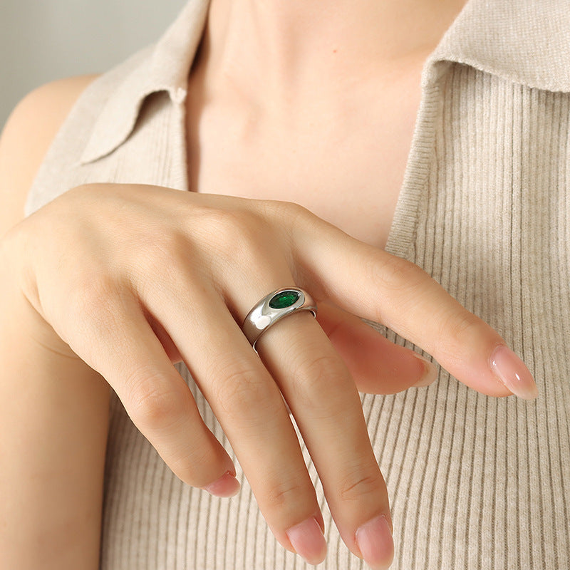 Style Vintage Inlaid Emerald Zircon Ring For Women